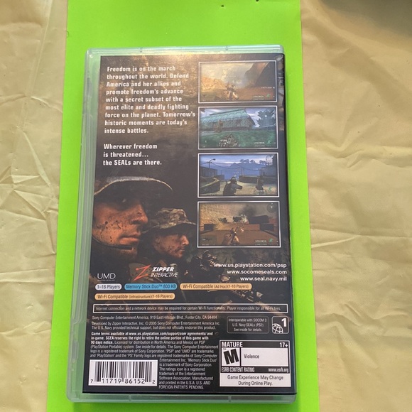 PSP game - Socom U.S. Navy Seals Fireteam - Picture 2 of 4